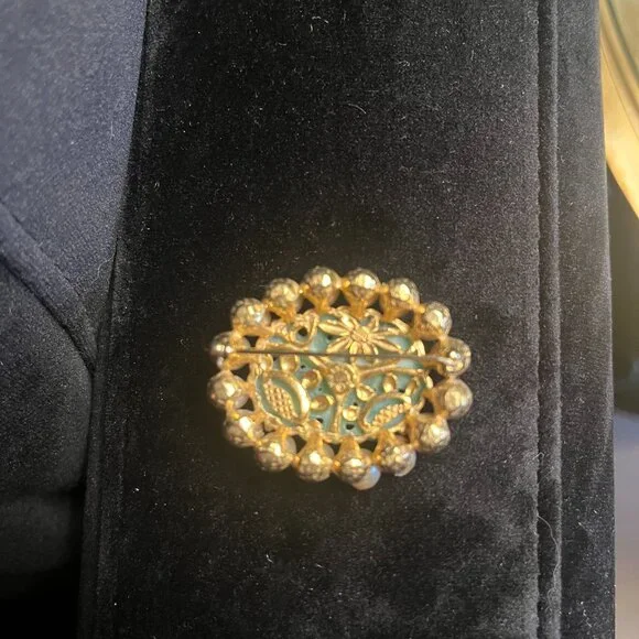 Vintage Marvella Carved Glass Jade & Faux Pearl Brooch - Picture 5 of 5